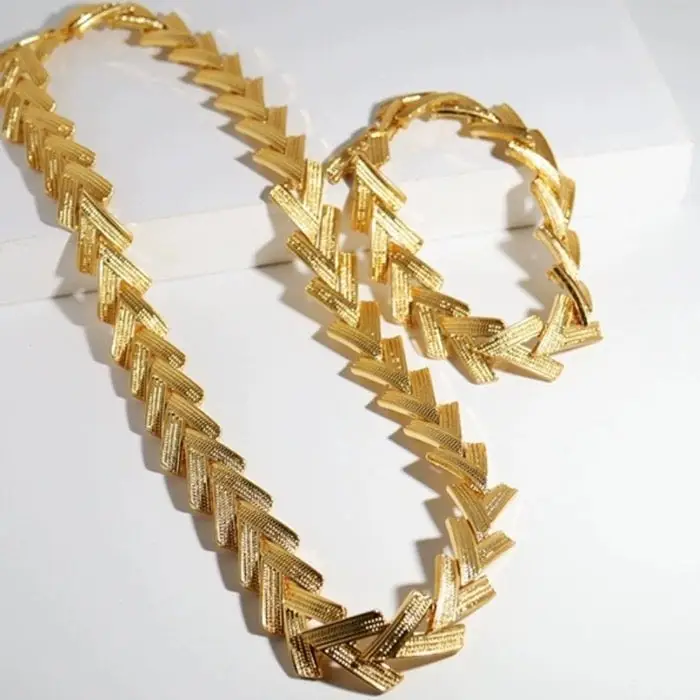Κολιέ αλυσίδα Bold Look V - Βραχιόλι με επιχρυσωμένο ορείχαλκο