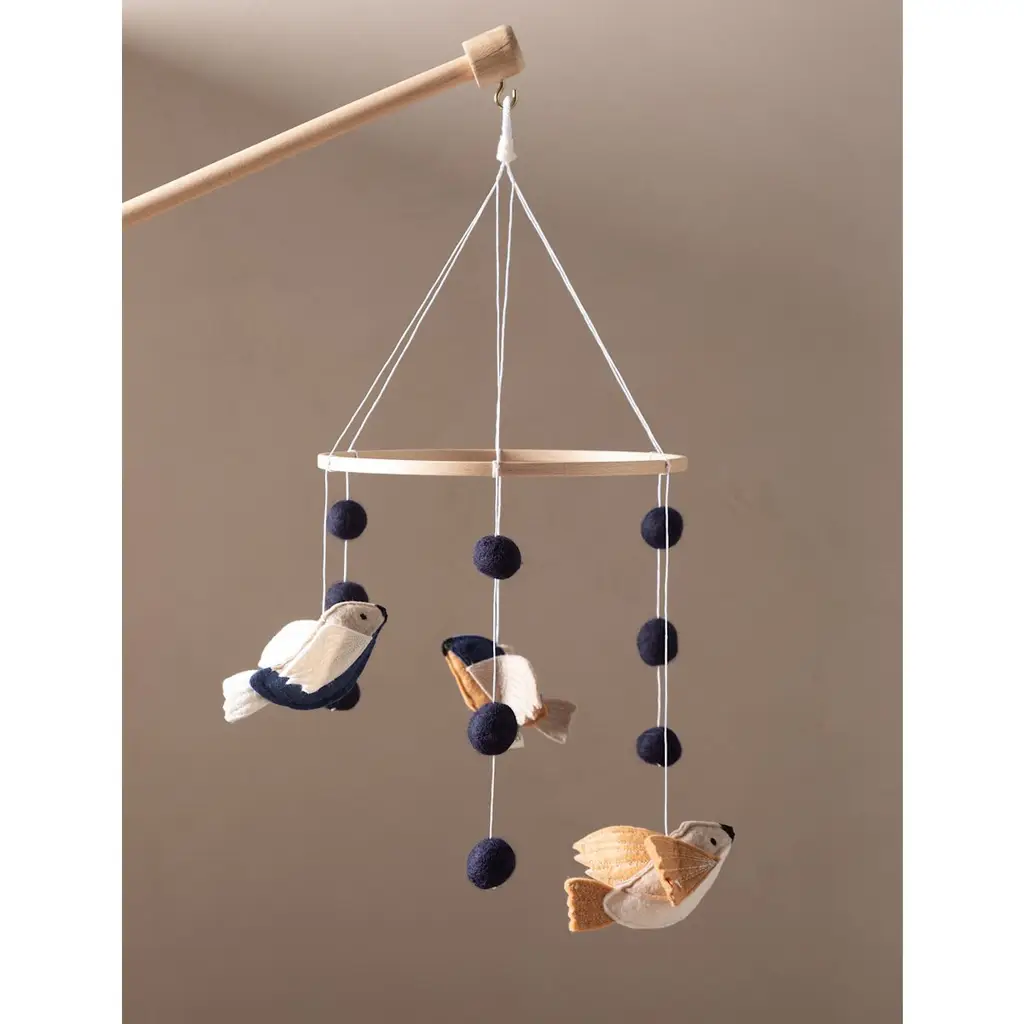 NILS Baby Mobile - πουλάκια από τσόχα, ουδέτερα χρώματα